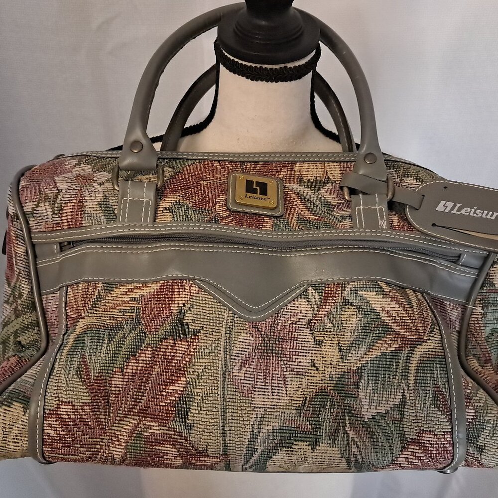 VTG Leisure Cottagecore Floral Tapestry Carry On Suitcase Old World Carpet Bag